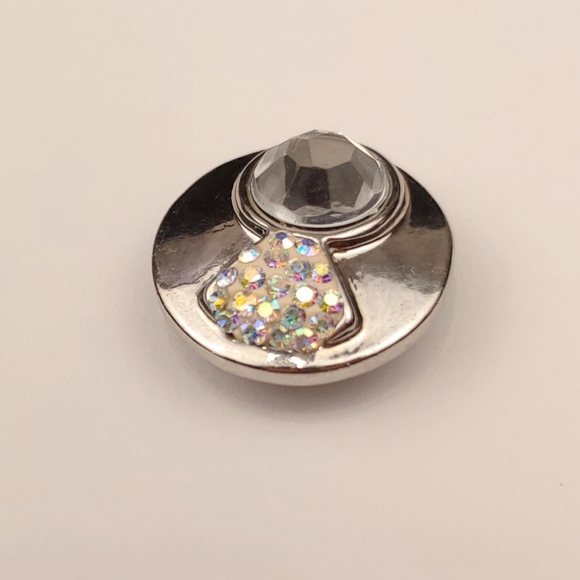 ✨4/$20✨ 18mm Wedding Ring Magnolia and Vine Snap - Picture 2 of 4